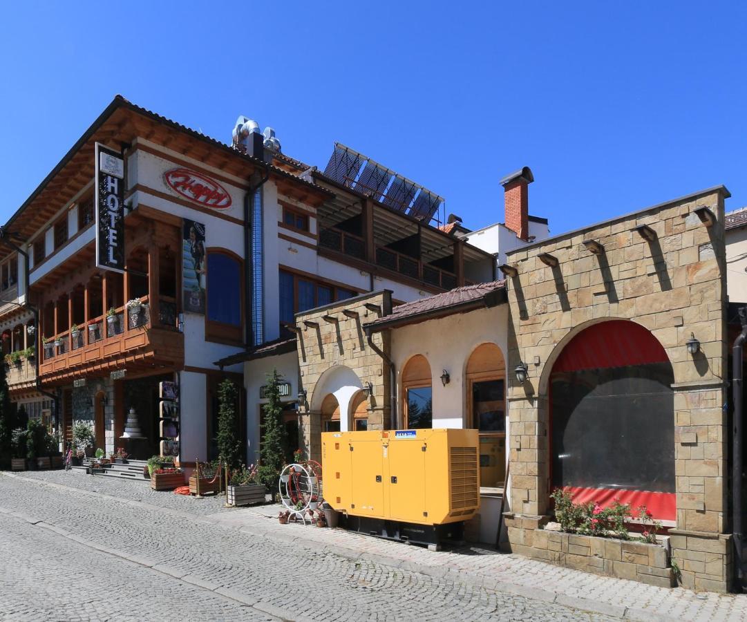 Hotel Happy Gjakova Eksteriør billede