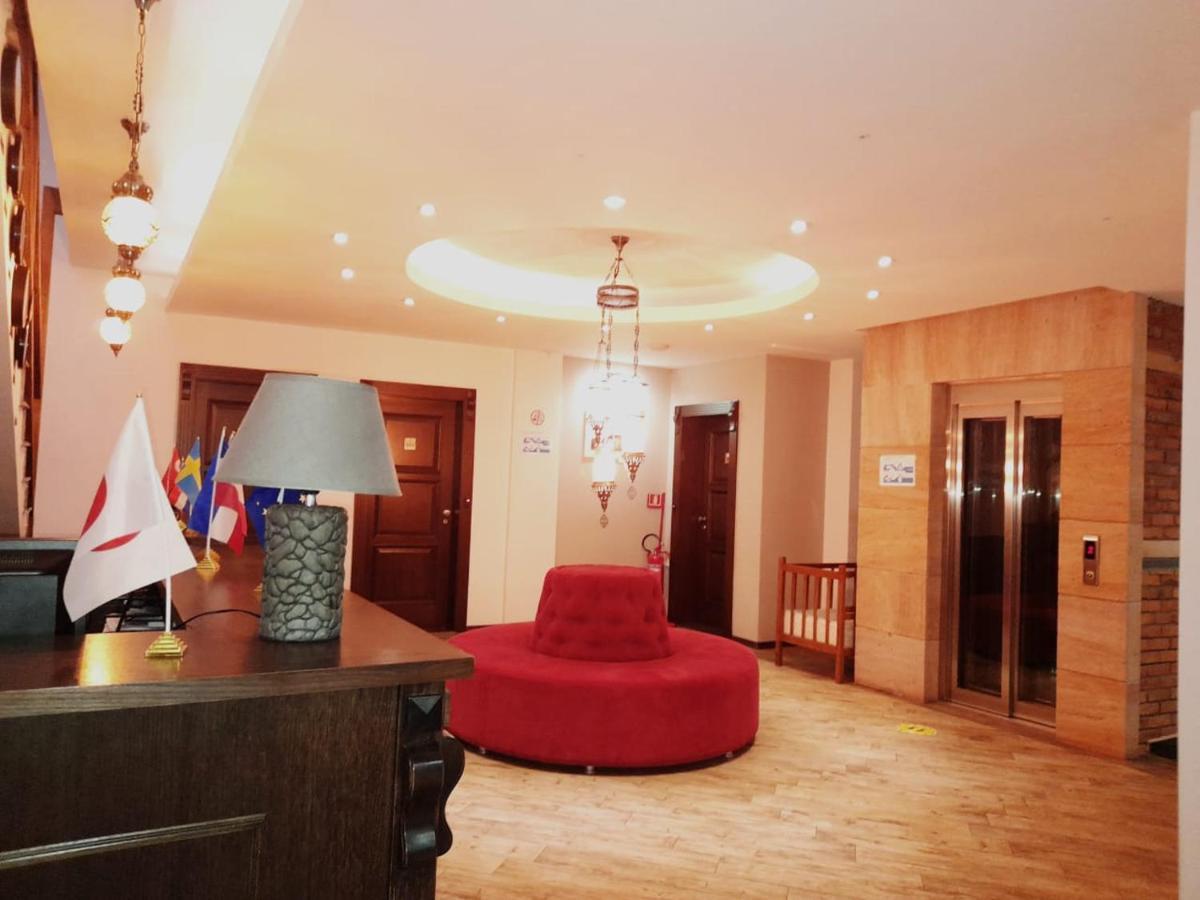 Hotel Happy Gjakova Eksteriør billede