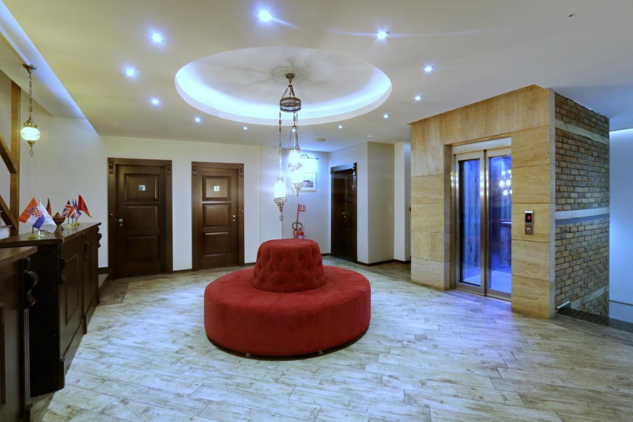 Hotel Happy Gjakova Eksteriør billede