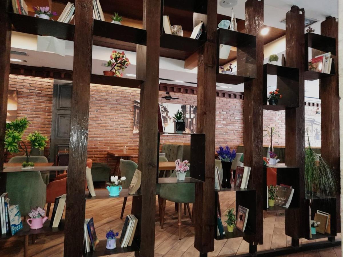 Hotel Happy Gjakova Eksteriør billede