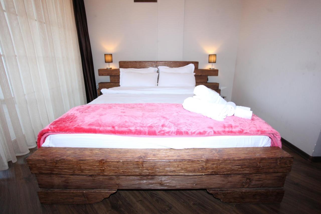 Hotel Happy Gjakova Eksteriør billede