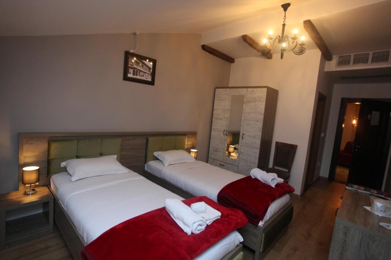 Hotel Happy Gjakova Eksteriør billede