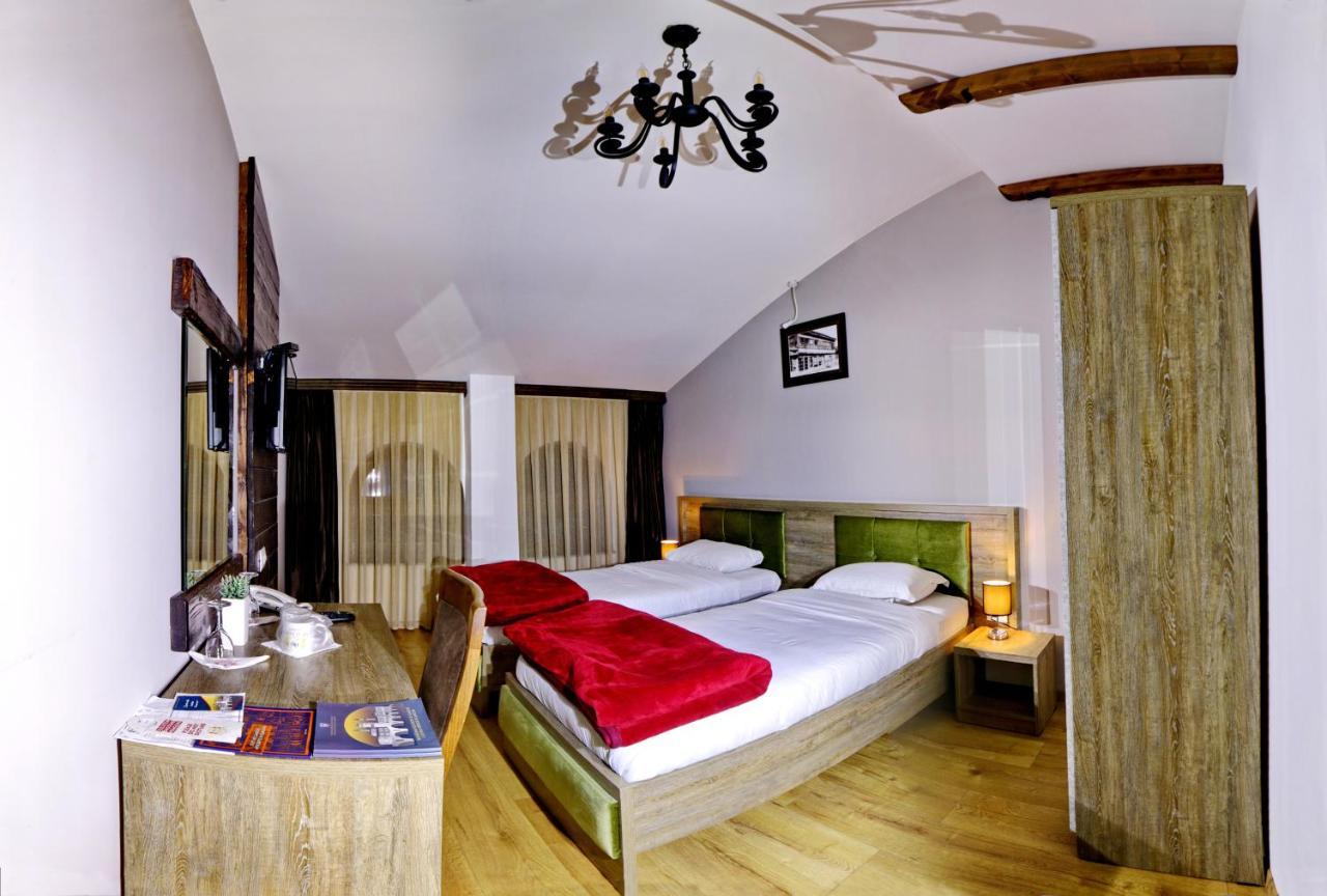 Hotel Happy Gjakova Eksteriør billede