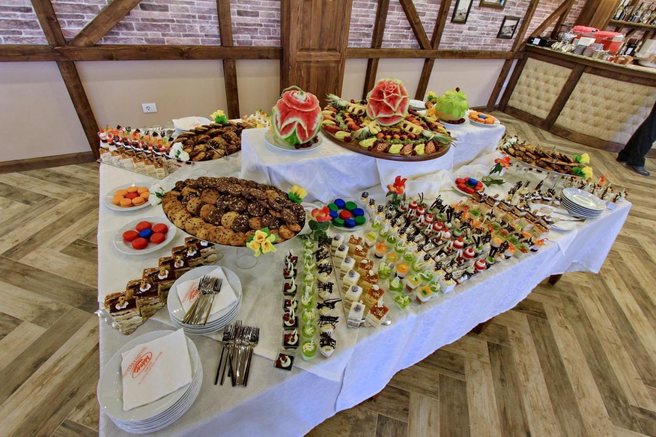 Hotel Happy Gjakova Eksteriør billede